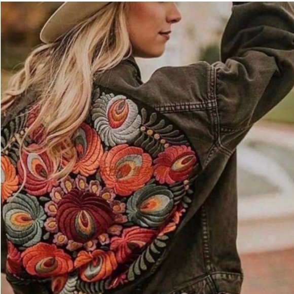 NWT Seven Black Denim Boho Distressed Jean Jacket - Picture 4 of 12